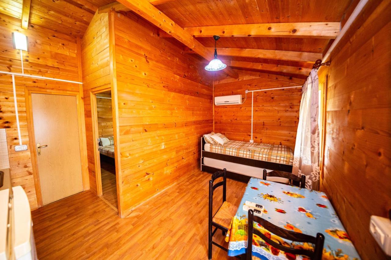 Luiza Guest house Borsh
